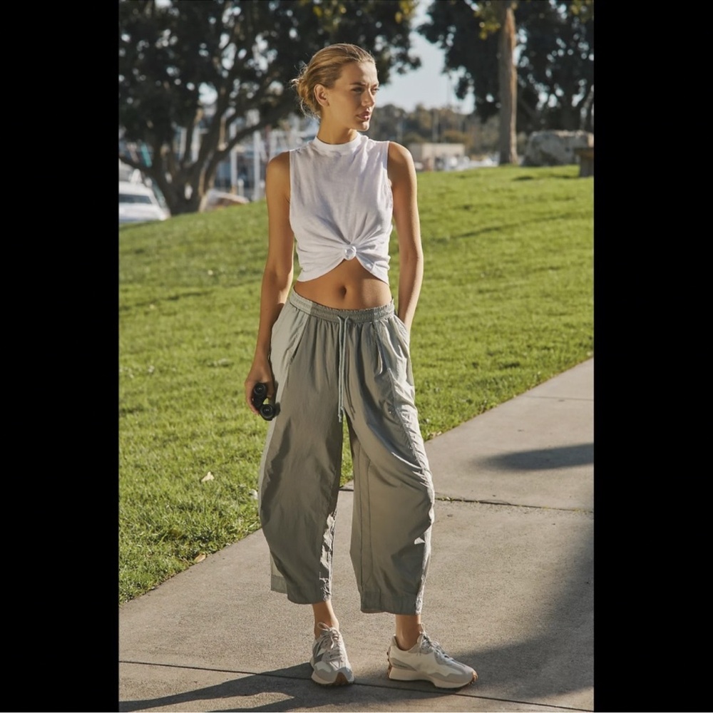 anthropologie daily practice colorblock pull on parachute pants